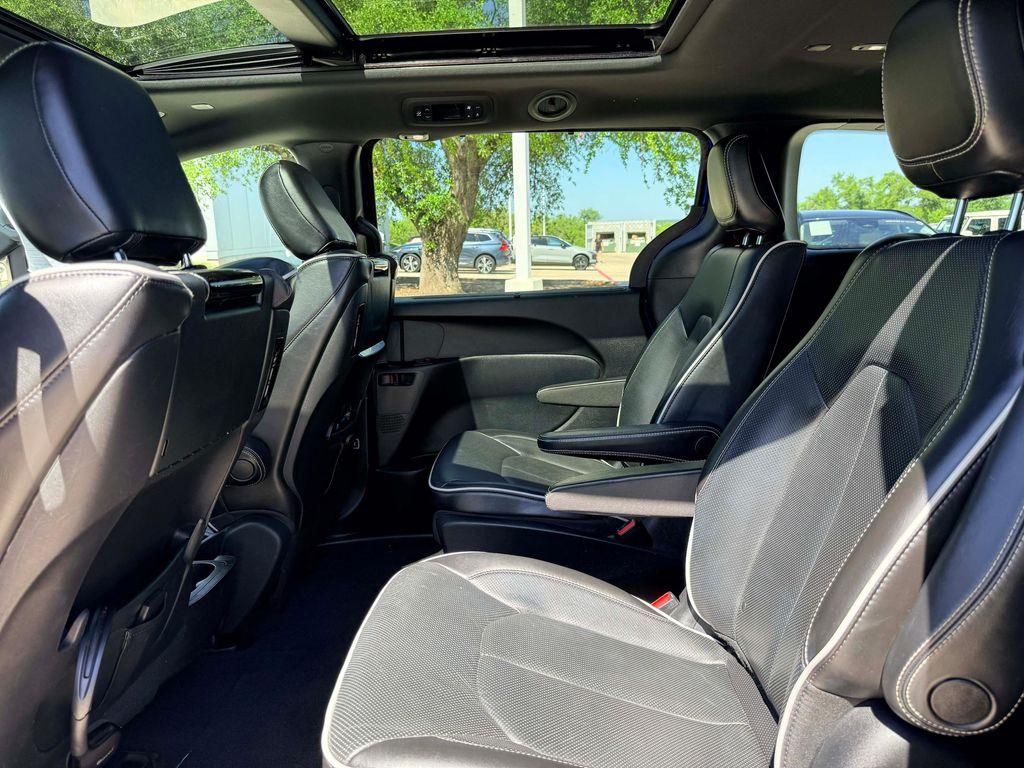 used 2020 Chrysler Pacifica Hybrid car, priced at $20,900