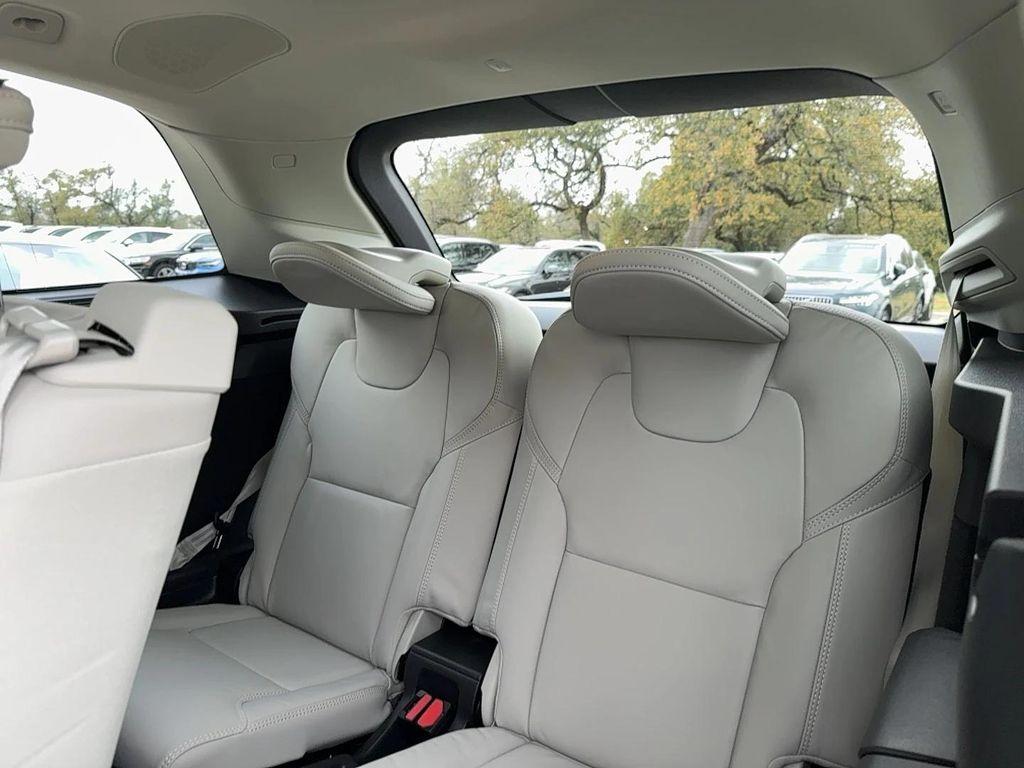 new 2026 Volvo XC90 car, priced at $75,270