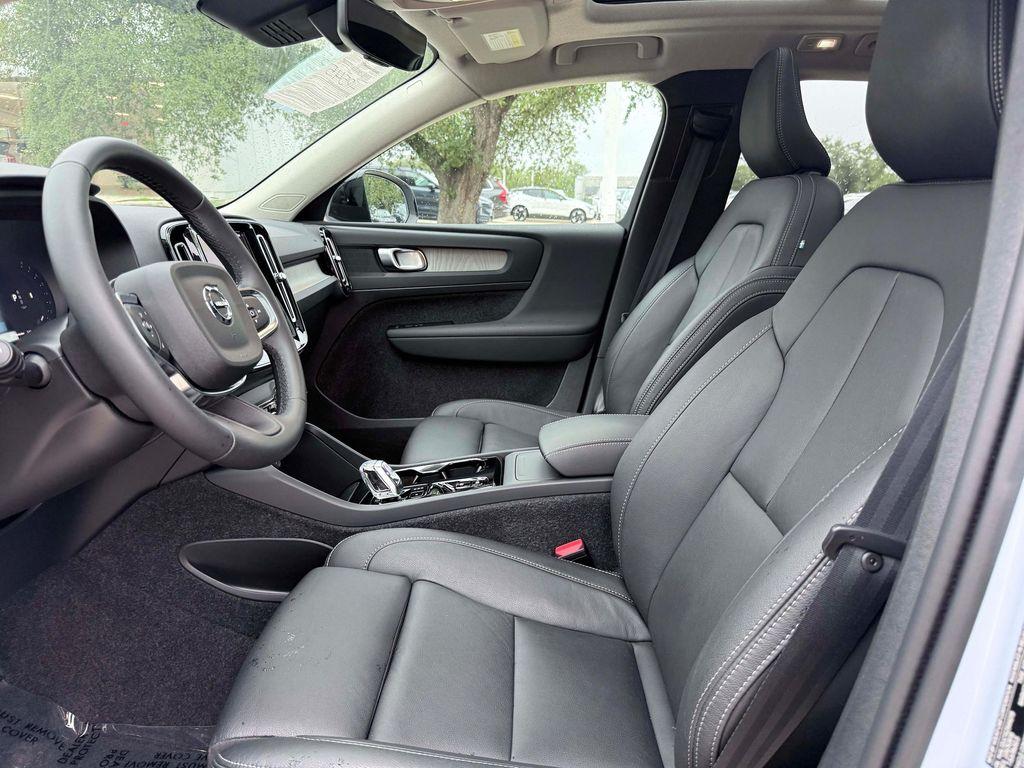 used 2025 Volvo XC40 car, priced at $40,925
