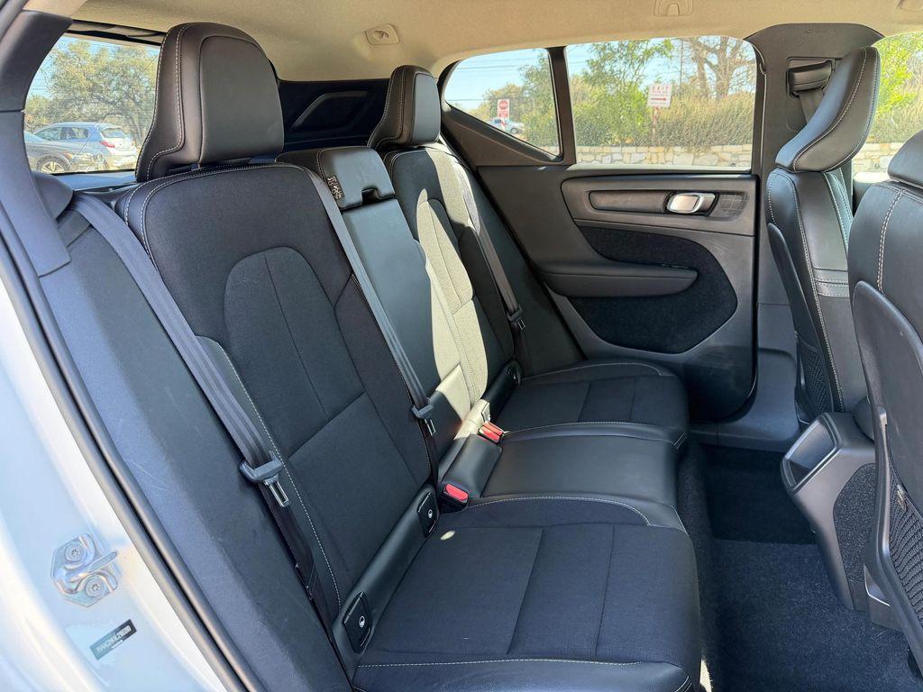 used 2020 Volvo XC40 car, priced at $20,700