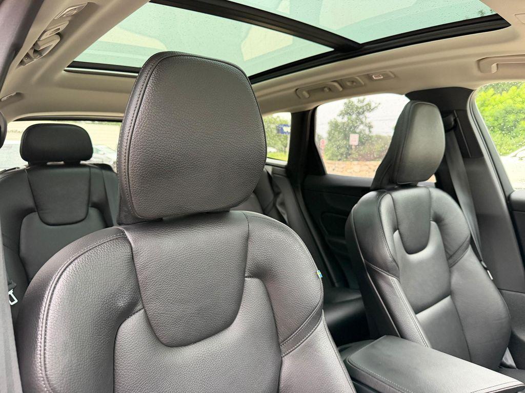 used 2025 Volvo XC60 car, priced at $43,925