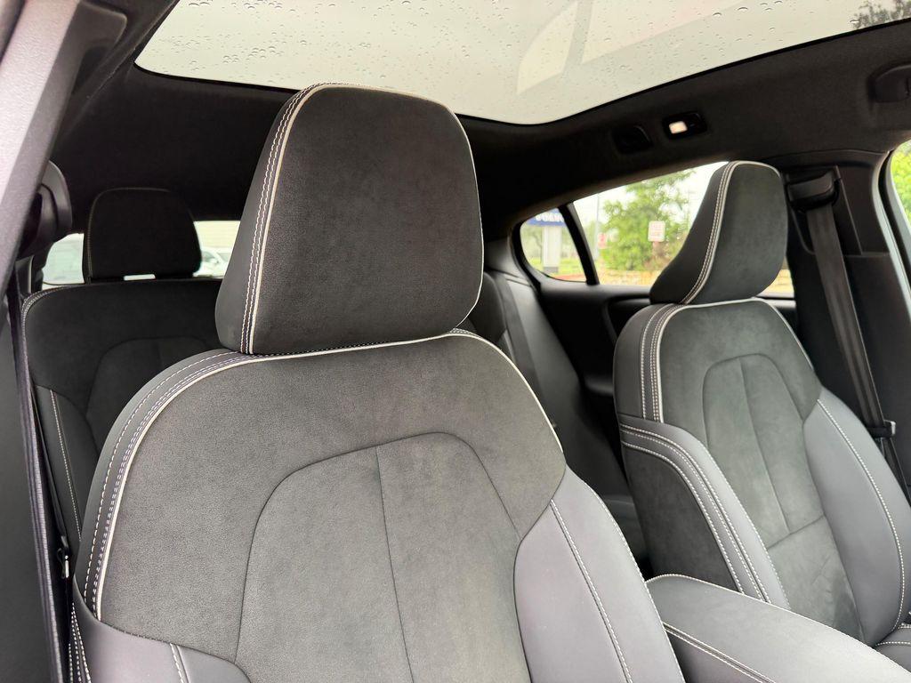 used 2023 Volvo C40 Recharge Pure Electric car, priced at $31,925