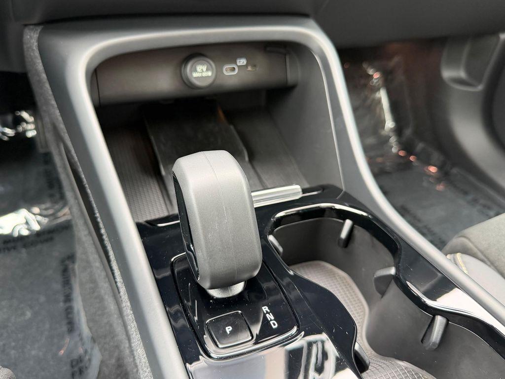 used 2023 Volvo C40 Recharge Pure Electric car, priced at $31,925
