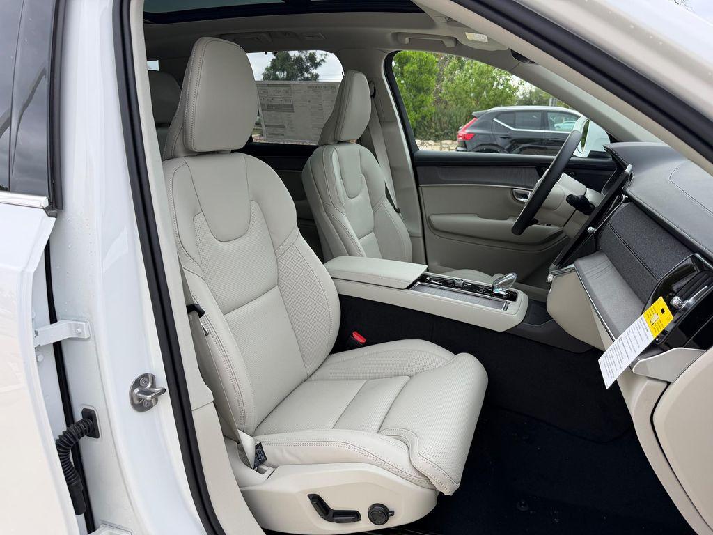 new 2026 Volvo XC90 Plug-In Hybrid car, priced at $85,970