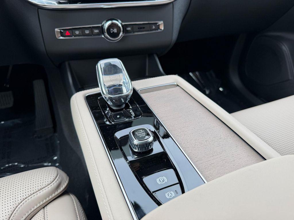 new 2026 Volvo XC90 car, priced at $77,895