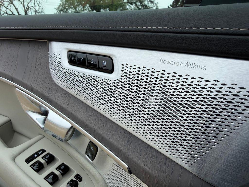 new 2026 Volvo XC90 Plug-In Hybrid car, priced at $96,205