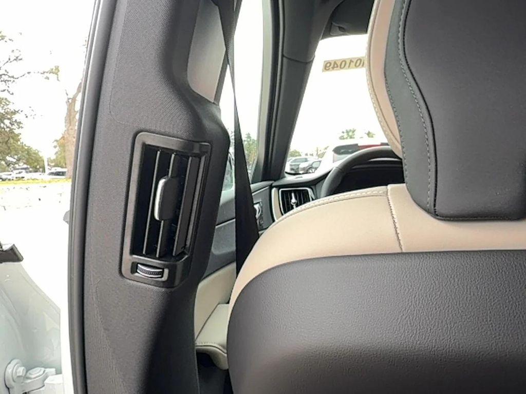 used 2026 Volvo XC60 car, priced at $50,995