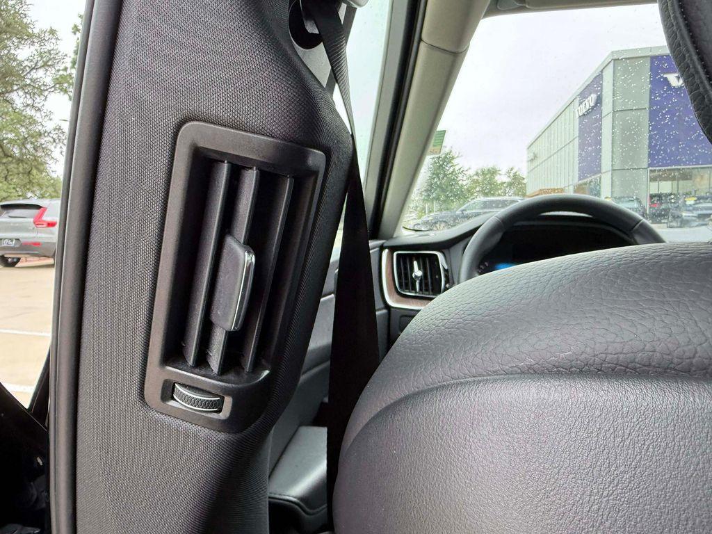 used 2023 Volvo XC60 car, priced at $33,224
