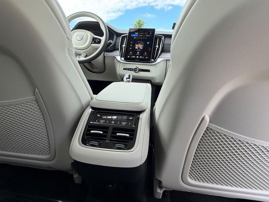 new 2026 Volvo XC90 car, priced at $77,720