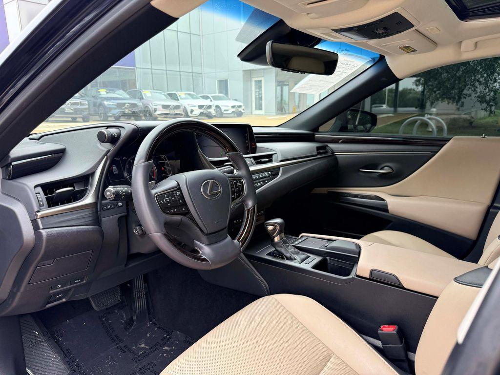 used 2021 Lexus ES 350 car, priced at $32,925