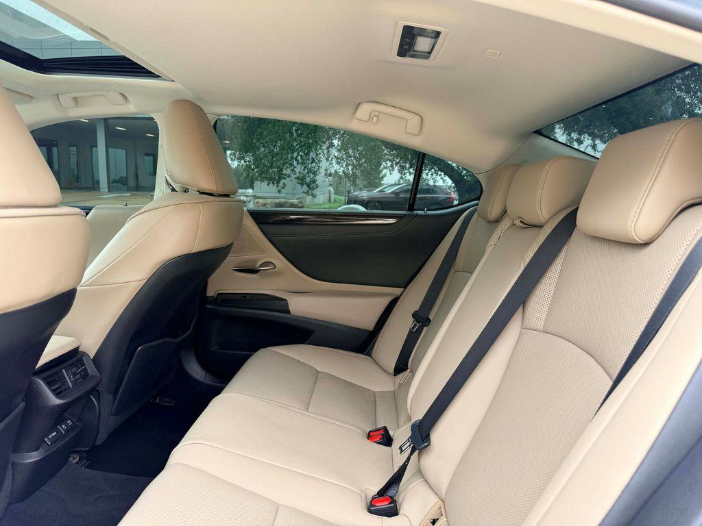 used 2021 Lexus ES 350 car, priced at $32,925