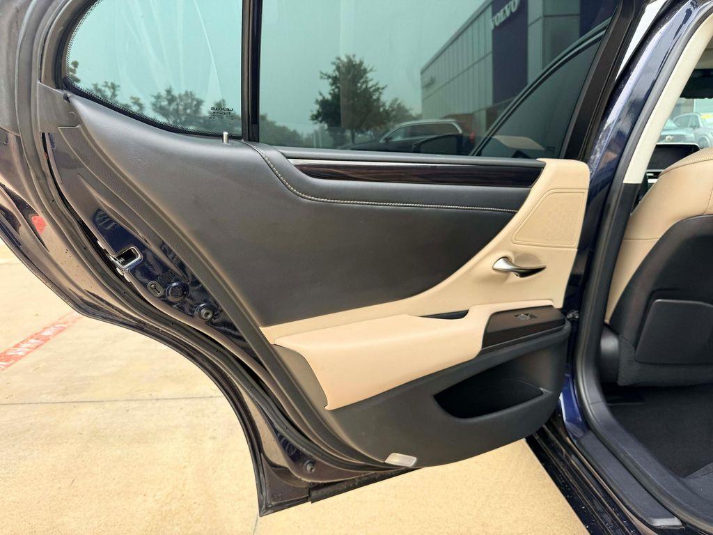 used 2021 Lexus ES 350 car, priced at $32,925