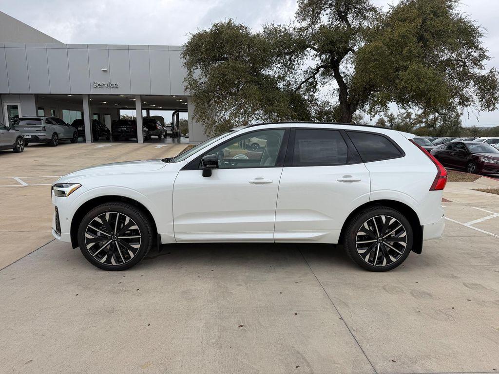 new 2026 Volvo XC60 car, priced at $67,625