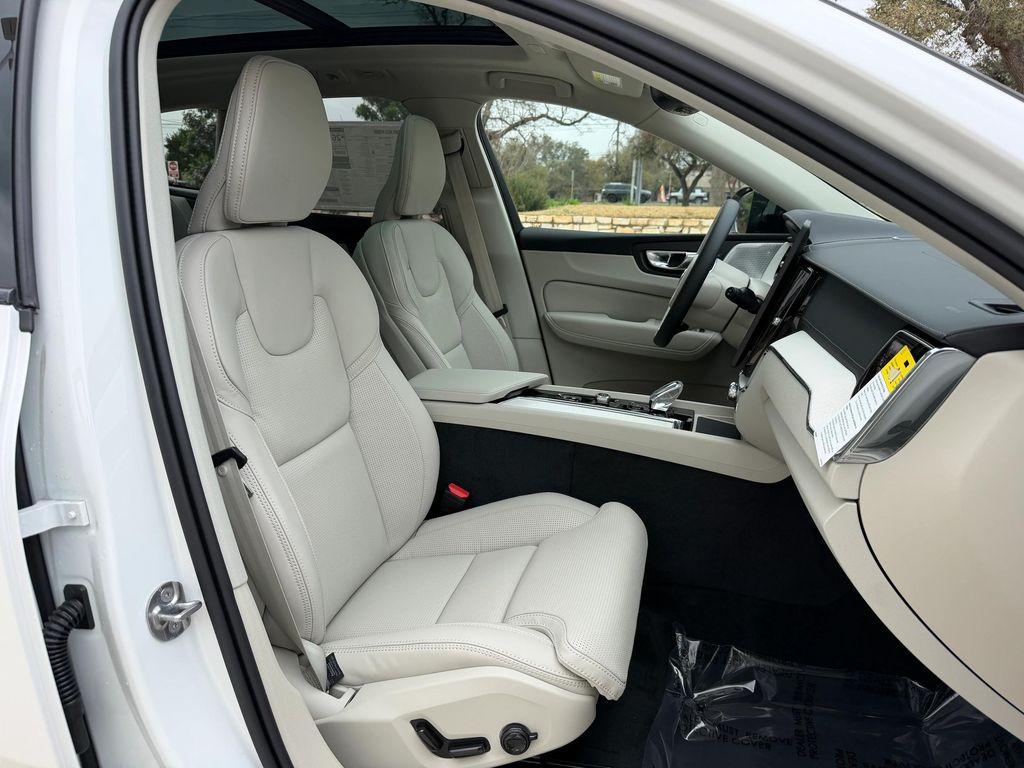 new 2026 Volvo XC60 car, priced at $67,625