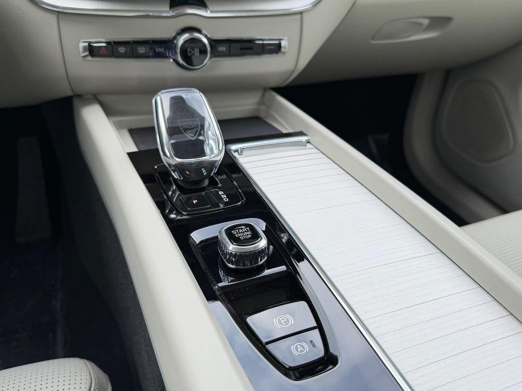 new 2026 Volvo XC60 car, priced at $67,625