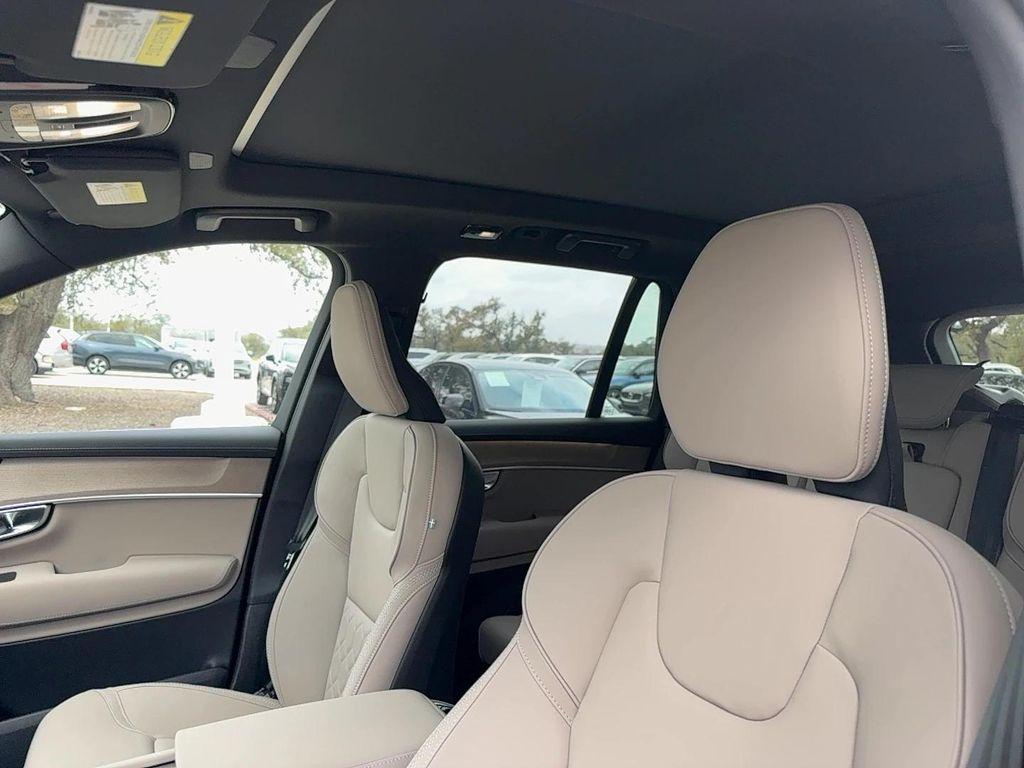 new 2026 Volvo XC90 Plug-In Hybrid car, priced at $82,220