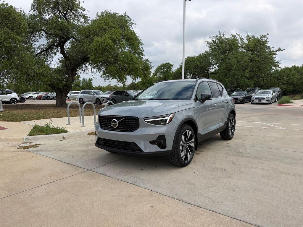 new 2026 Volvo XC40 car, priced at $55,225