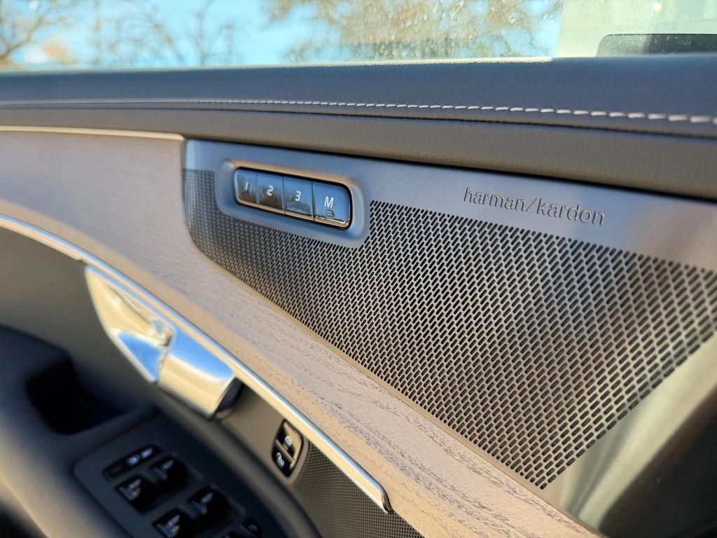 new 2026 Volvo XC90 Plug-In Hybrid car, priced at $81,875