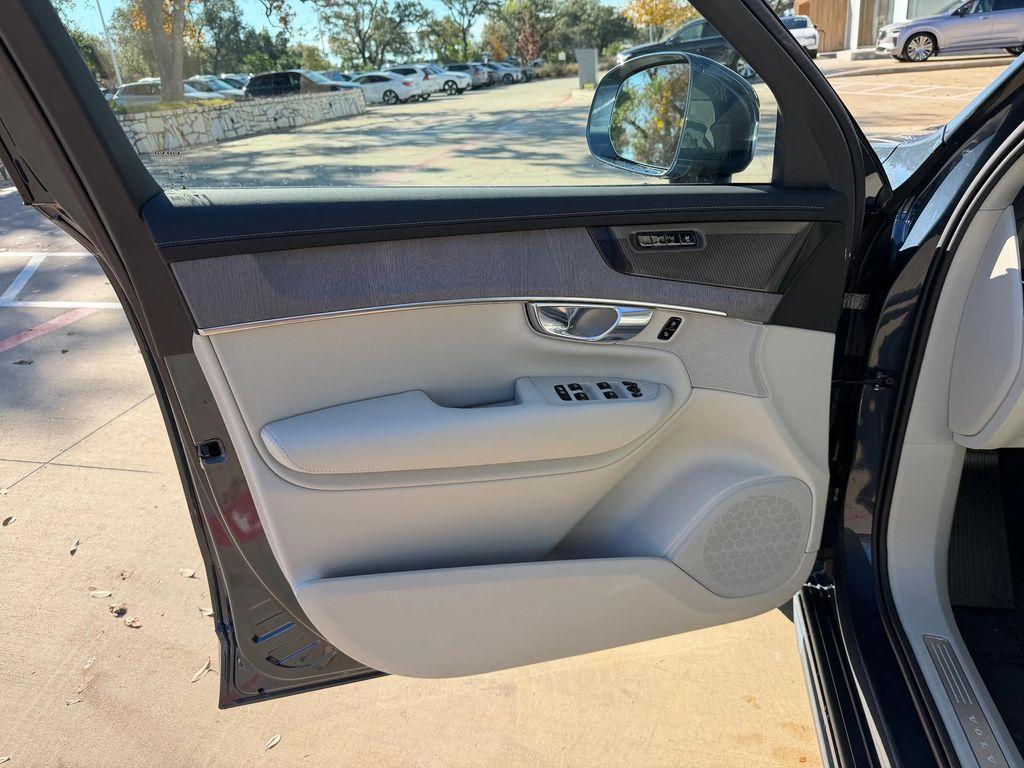 new 2026 Volvo XC90 car, priced at $75,380
