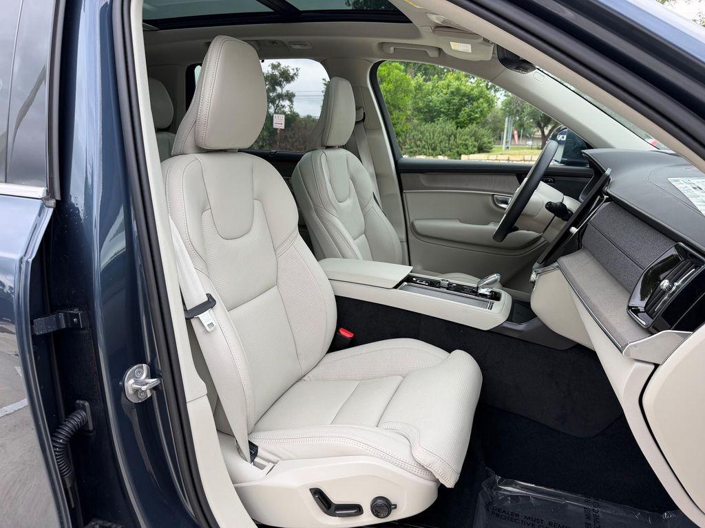used 2026 Volvo XC90 car, priced at $70,699