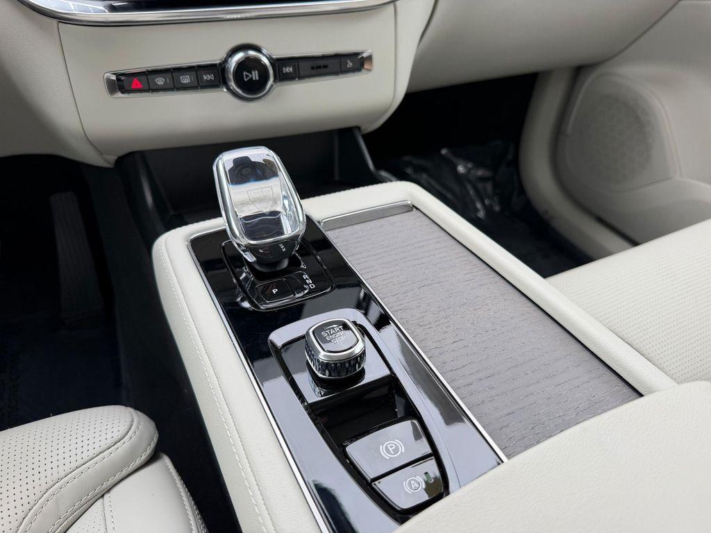 used 2026 Volvo XC90 car, priced at $70,699