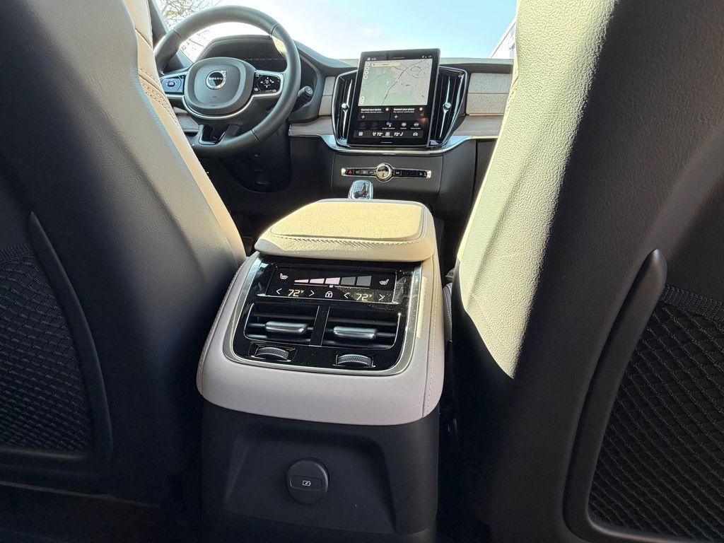 new 2026 Volvo XC90 Plug-In Hybrid car, priced at $84,695