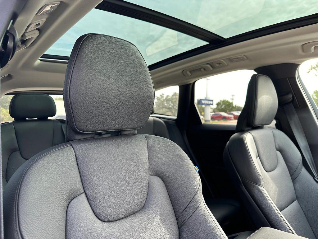 used 2024 Volvo XC60 Recharge Plug-In Hybrid car, priced at $53,625