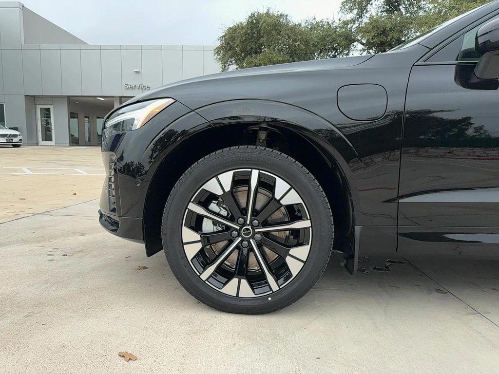 new 2026 Volvo XC60 Plug-In Hybrid car, priced at $70,580