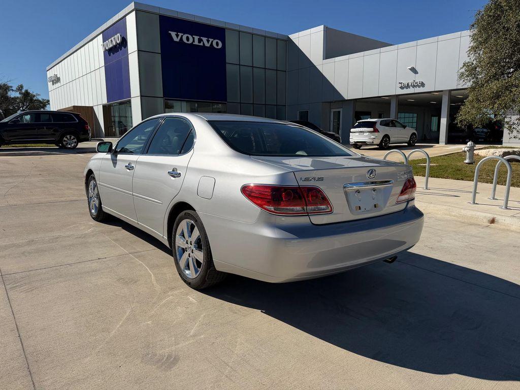 used 2005 Lexus ES 330 car, priced at $5,900
