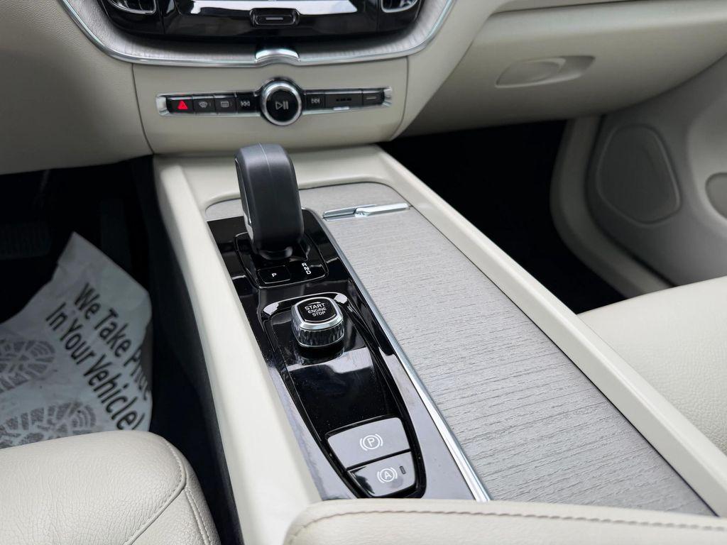 used 2023 Volvo XC60 car, priced at $37,999