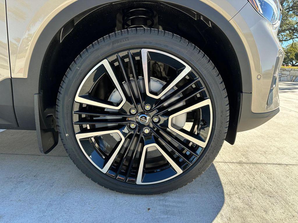 used 2025 Volvo XC40 car, priced at $53,685