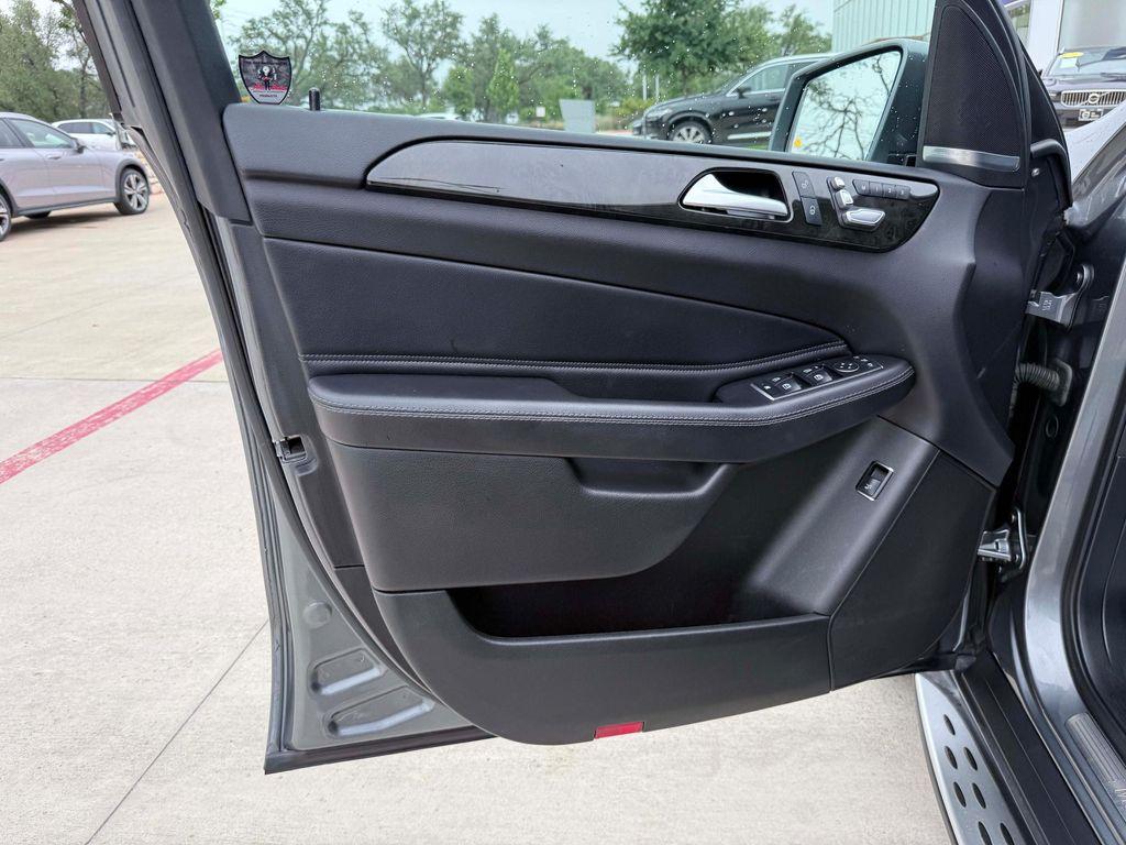 used 2017 Mercedes-Benz GLE 350 car, priced at $19,925