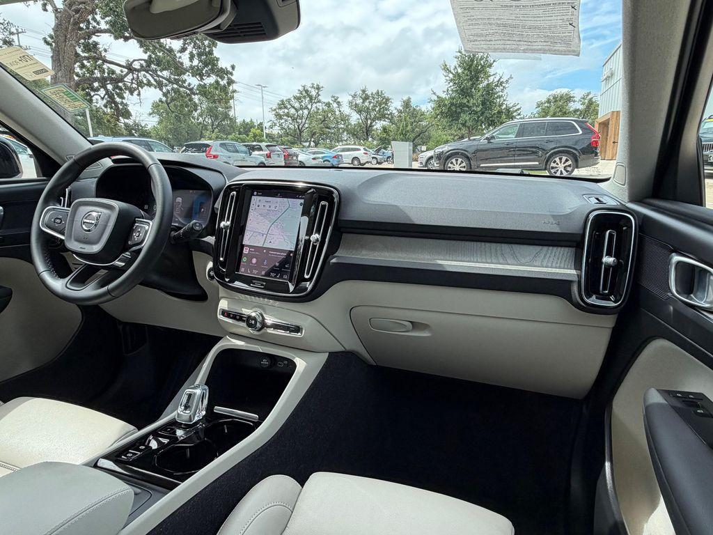 used 2023 Volvo XC40 car, priced at $34,125