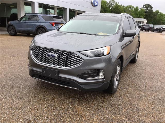 used 2023 Ford Edge car, priced at $24,900