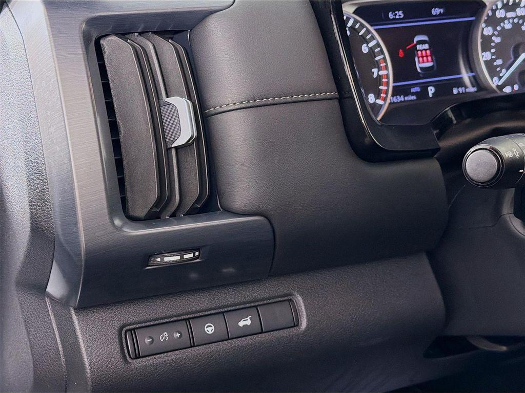 used 2025 Nissan Pathfinder car, priced at $33,997