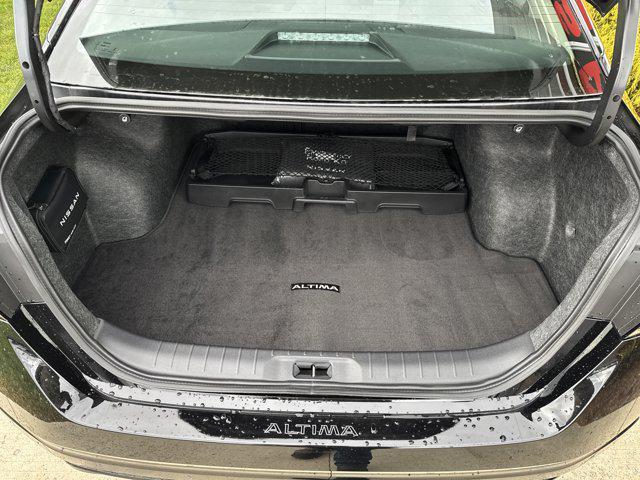 new 2025 Nissan Altima car, priced at $31,980