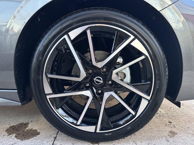 new 2025 Nissan Sentra car, priced at $25,883