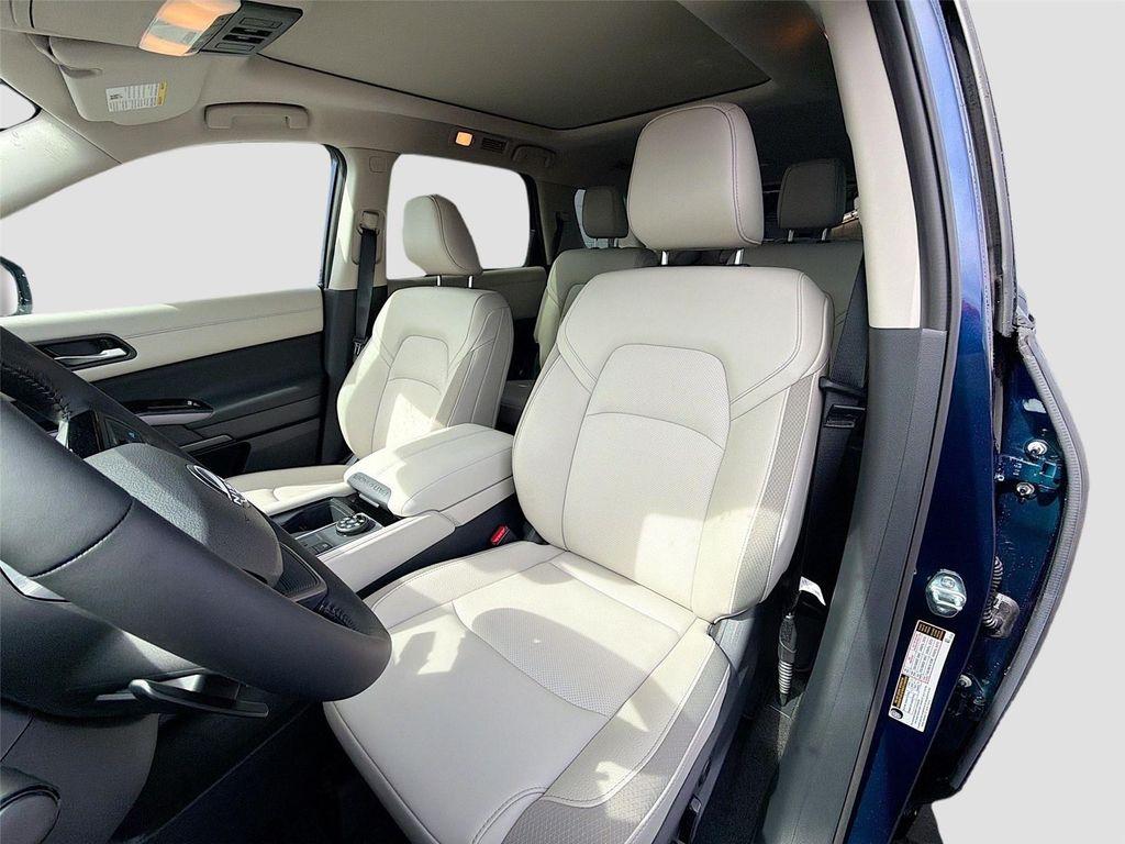 new 2026 Nissan Pathfinder car, priced at $41,588