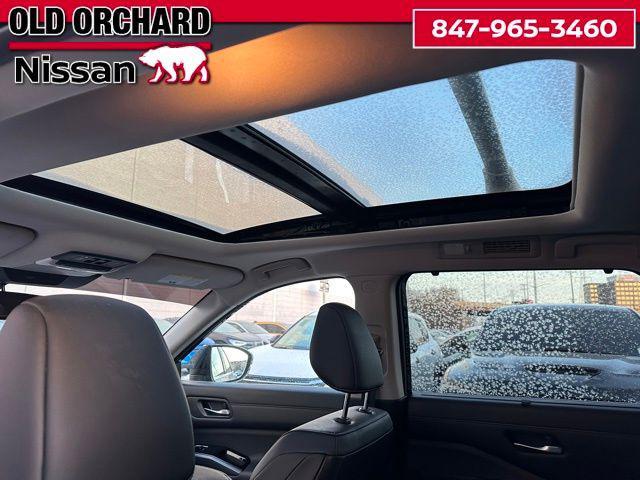 used 2022 Nissan Pathfinder car, priced at $26,555