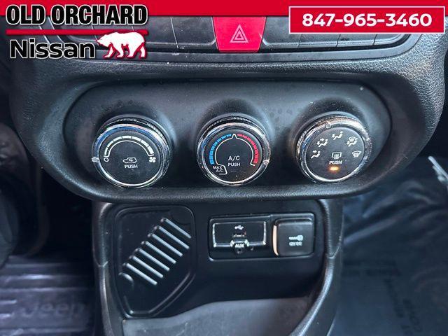 used 2015 Jeep Renegade car, priced at $5,997