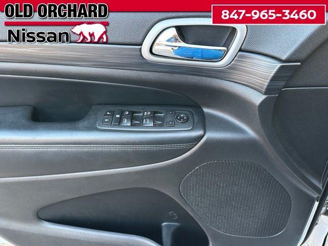 used 2020 Jeep Grand Cherokee car, priced at $12,997