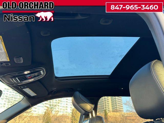 used 2024 Jeep Grand Cherokee L car, priced at $31,997