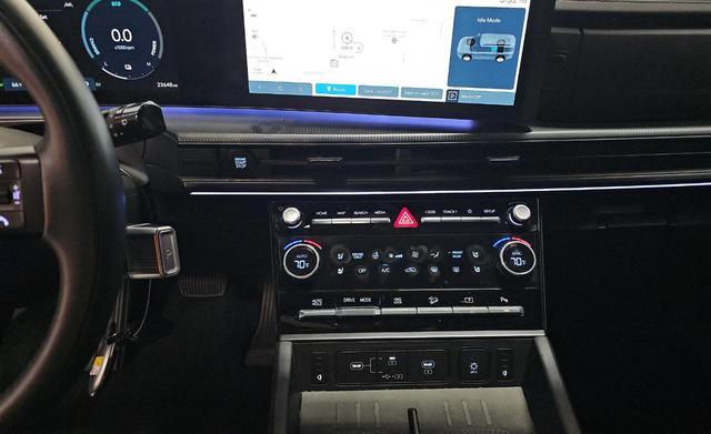 used 2024 Hyundai SANTA FE HEV car, priced at $34,988