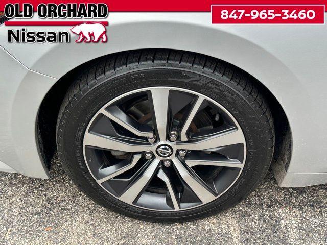 used 2020 Nissan Maxima car, priced at $11,111