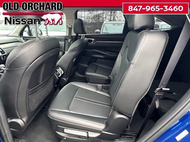 used 2023 Kia Sorento car, priced at $23,887