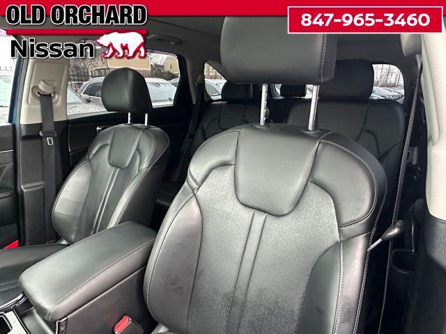 used 2023 Kia Sorento car, priced at $23,887