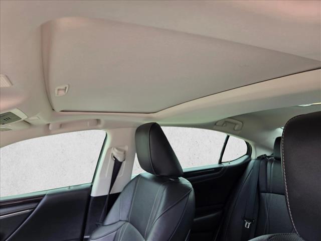 used 2020 Lexus ES 350 car, priced at $30,584