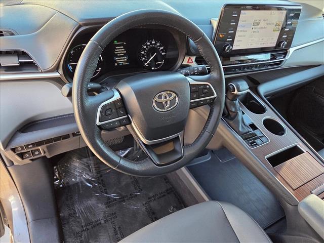 used 2024 Toyota Sienna car, priced at $37,894