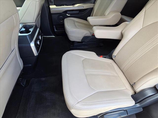 used 2024 Ford Expedition car, priced at $38,988
