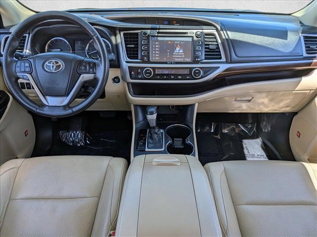 used 2014 Toyota Highlander car, priced at $12,792